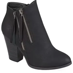 Journee Collection Womens Vally Stacked Heel Booties. Size: 6.5. Color:Black