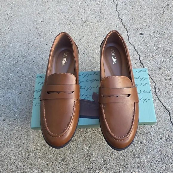 Kenzie Comfort Loafer Women Size 8
