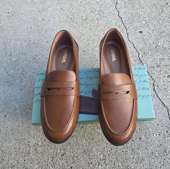 Kenzie Comfort Loafer Women Size 8