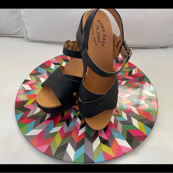 Kork-Ease Womens ADELPHI Black Wedge Platform Leather Sandals Sz 9
