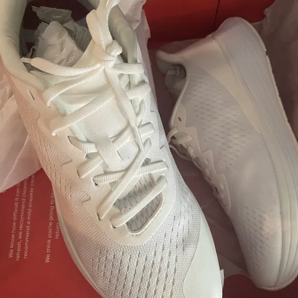 LANE-EIGHT ARCTIC WHITE MENS HIIT TRAINER SHOES SIZE 11 - Barely tried on