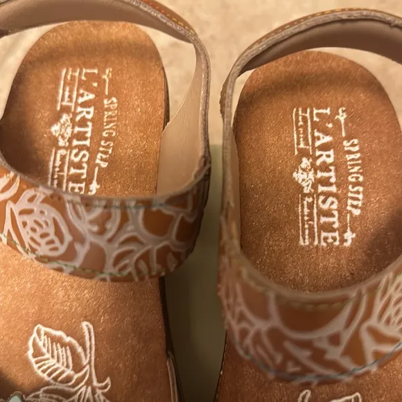 L'Artiste Women’s cuteness camel multi