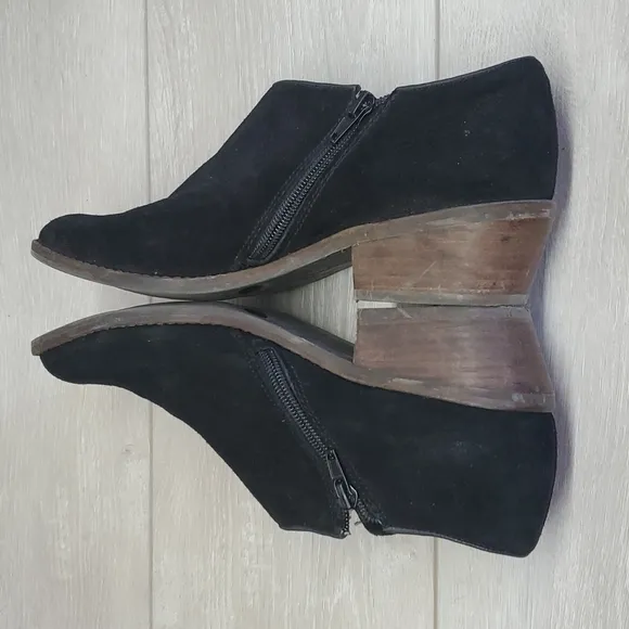 Lucky Brand Womens Faithly2 Ankle Suede Heeled Boots shoes comfort sz 8.5