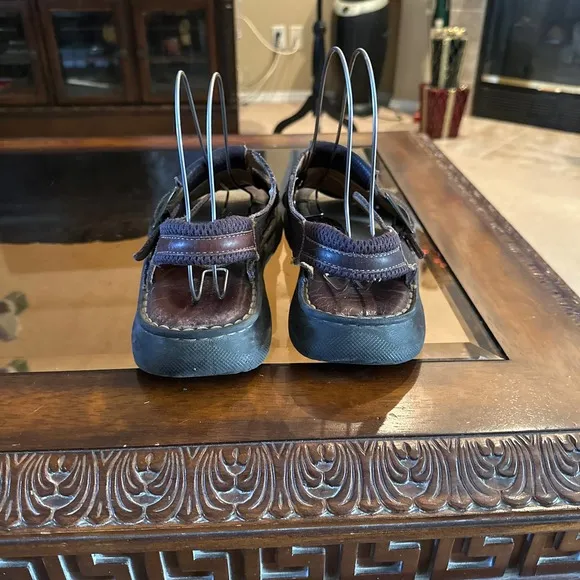 Men’s Born Brown Leather Sandals  Size 13