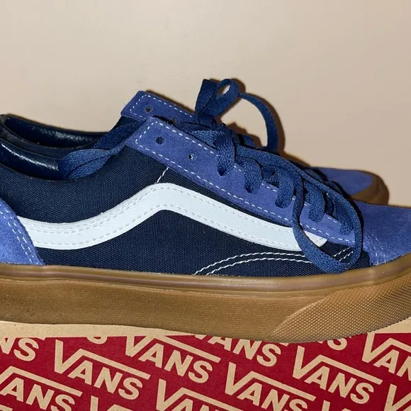 Men’s Size 4 Women’s size 5.5 VANS Style 36 Gum True Navy Dress Blues 00497474