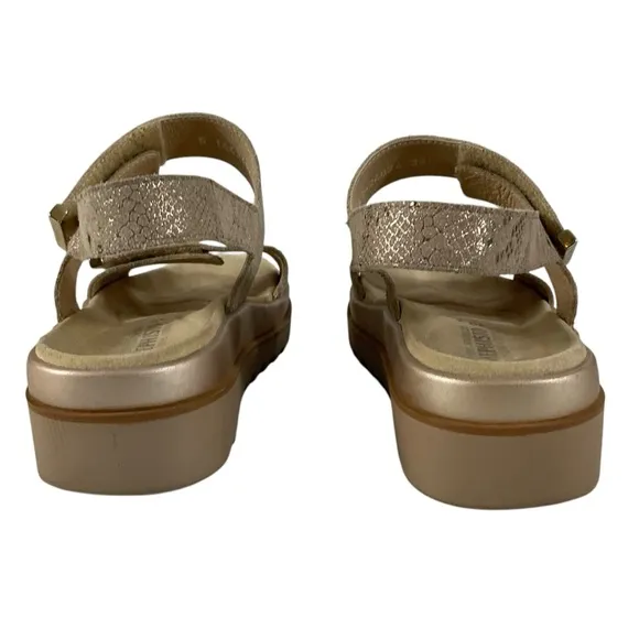 Mephisto Dominica Sandals Light Taupe Metallic Leather Size 39 US 9