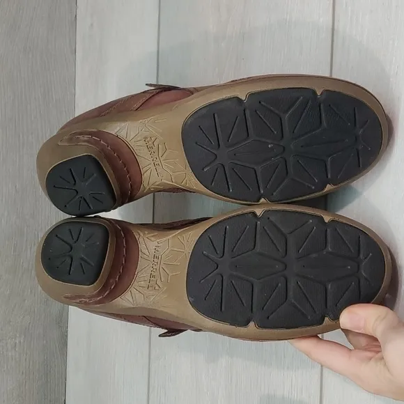 Merrell Woman Luxe Plunge Brown Leather Comfort Clogs Mule shoes sz 9