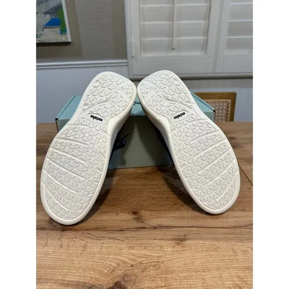 Moshn Leap Casual Shoes Blue Indigo Smart Knit Size 7 NIB Comfy Slip Resistant