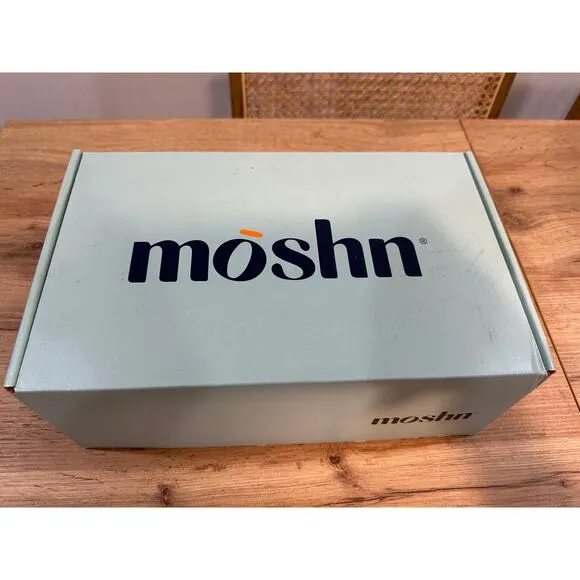 Moshn Leap Casual Shoes Blue Indigo Smart Knit Size 7 NIB Comfy Slip Resistant