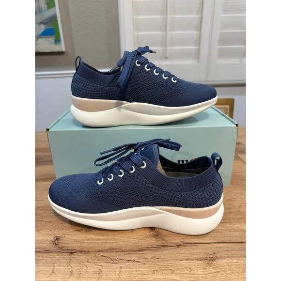 Moshn Leap Casual Shoes Blue Indigo Smart Knit Size 7 NIB Comfy Slip Resistant