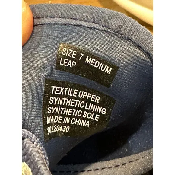 Moshn Leap Casual Shoes Blue Indigo Smart Knit Size 7 NIB Comfy Slip Resistant