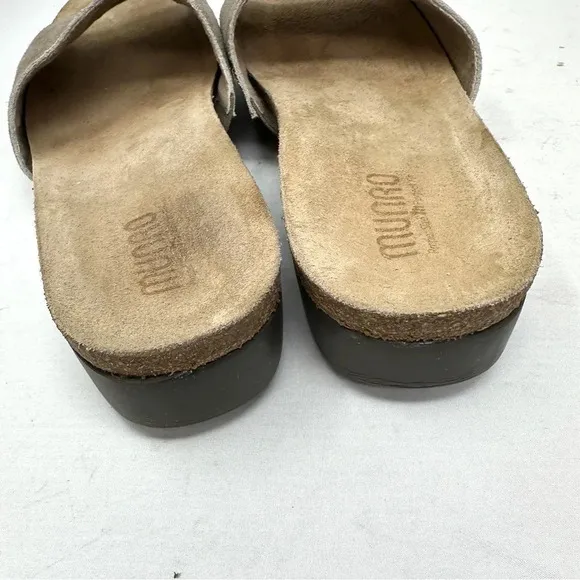 MUNRO Size 12 Beige Suede Laya Comfort Slides minimalist classic Neutral Sandal