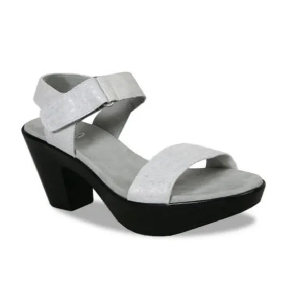 MUNRO Willa Nubuck Comfort Sandals Shoes White Metallic Silver 9.5 NEW