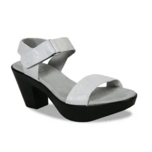 MUNRO Willa Nubuck Comfort Sandals Shoes White Metallic Silver 9.5 NEW