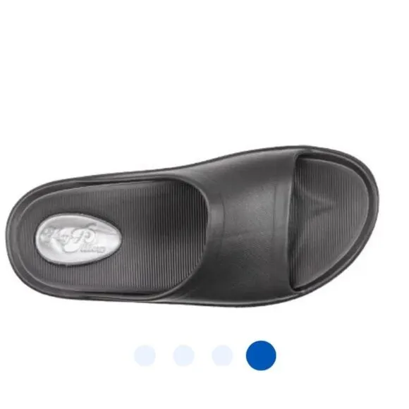 My Pillow Women's Slide Sandals Black Size 6 NWT in packaging