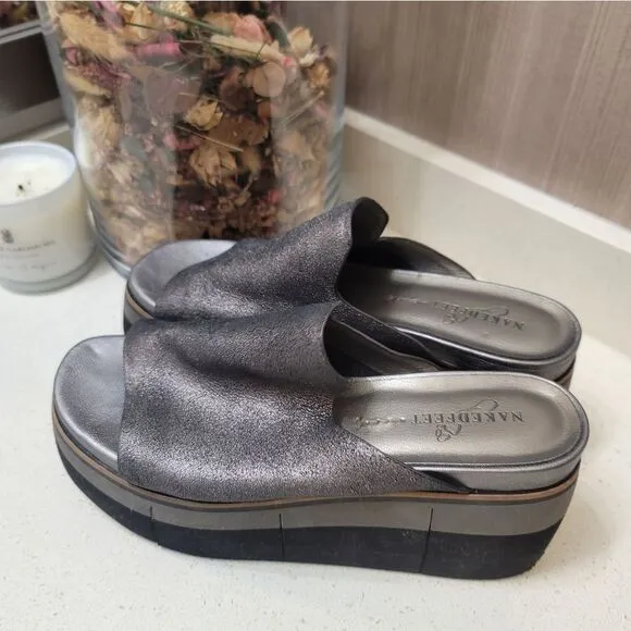 Naked Feet Sandals 9.5 M