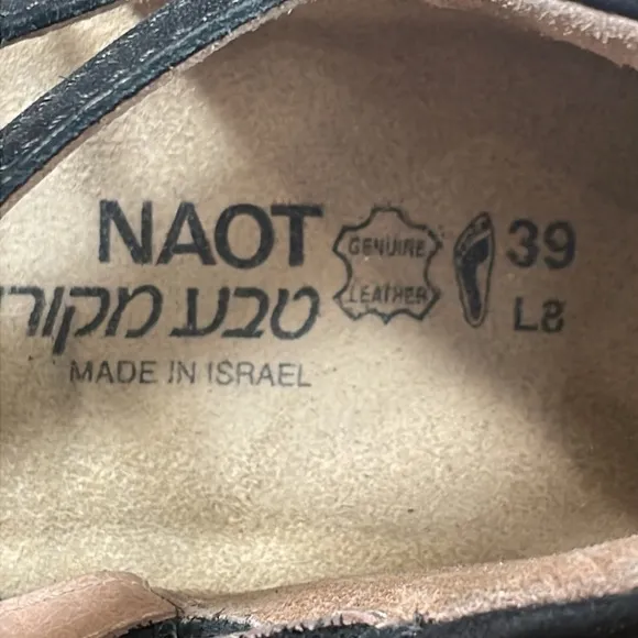 Naot Black Yarrow Strappy Sandals Size 39/8