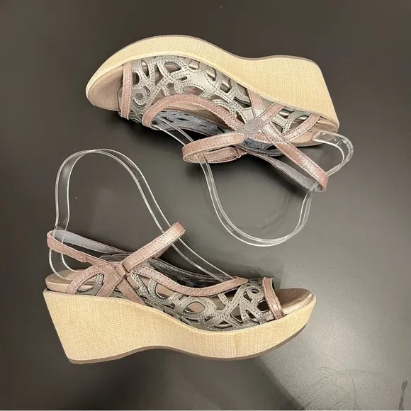 Naot Deluxe Wedge Sandal Sterling Silver Threads 38 / 7