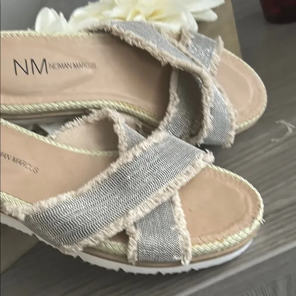 Neiman Marcus Gray &amp; Cream Crossover Sandals – Chic Comfort Meets Luxury