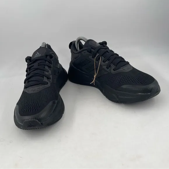 NEW Adidas Men’s Questar Black Low Top Running Shoes Sneakers- Size 7