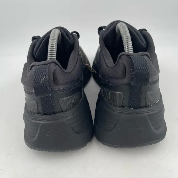 NEW Adidas Men’s Questar Black Low Top Running Shoes Sneakers- Size 7