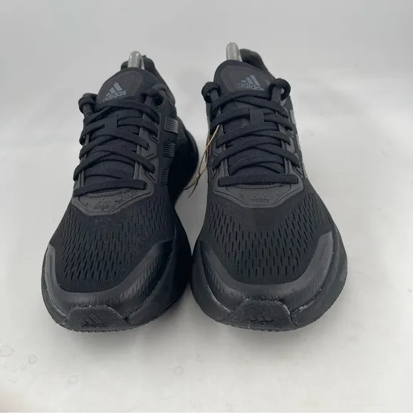 NEW Adidas Men’s Questar Black Low Top Running Shoes Sneakers- Size 7