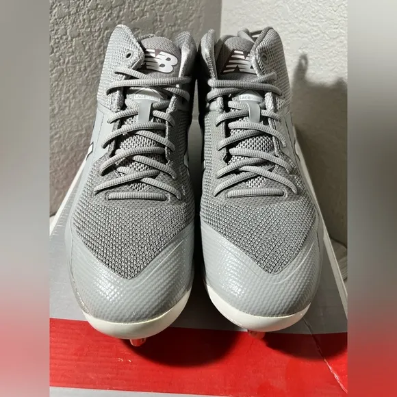 New Balance Men's baseball cleats shoes grey size 12 M4040AG4