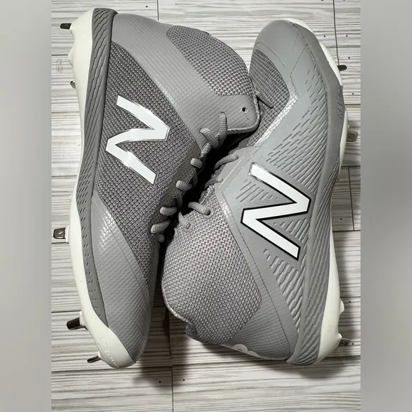 New Balance Men's baseball cleats shoes grey size 12 M4040AG4