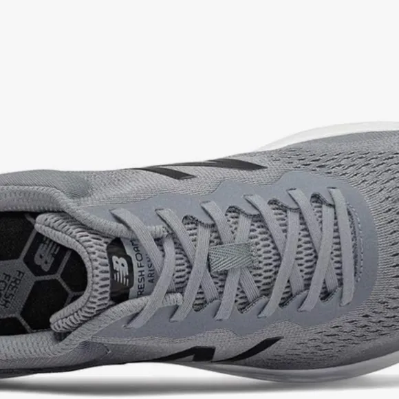 New Balance Men's Fresh Foam Arishi V3 Running Shoe - Size 9.5.