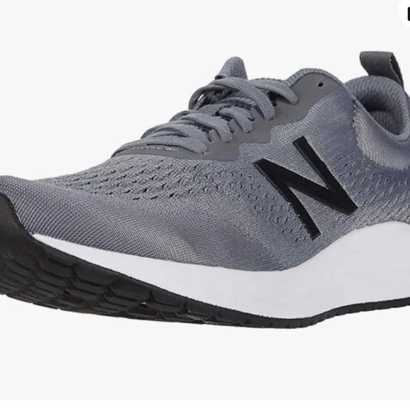 New Balance Men's Fresh Foam Arishi V3 Running Shoe - Size 9.5.