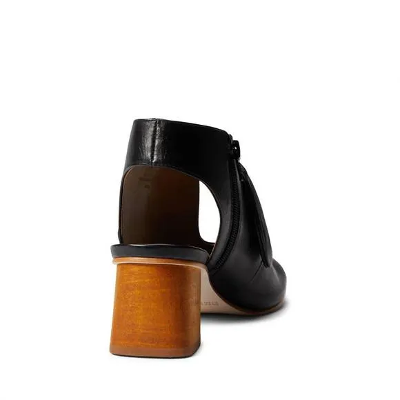 NEW BERNARDO women's lizzie heeled sandals in black glove leather