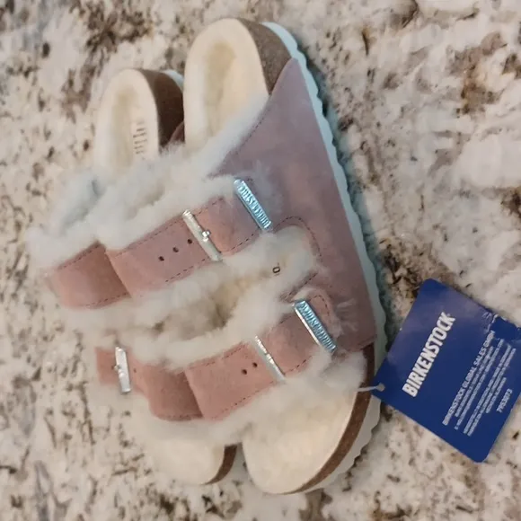 NEW Birkenstock Pink Suede Arizona Fur lined Size EU 41