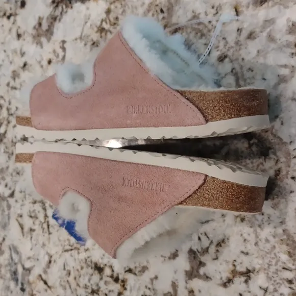 NEW Birkenstock Pink Suede Arizona Fur lined Size EU 41