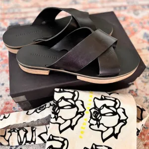 New Freda Salvador Black Criss Cross Women's Flatform Sandals size 8.5 wood sole