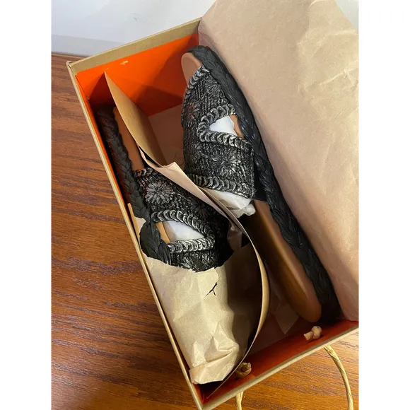 NEW Gentle Souls Kenneth‎ Cole Tristan Woven Slides Pewter Comfort Sandals 11