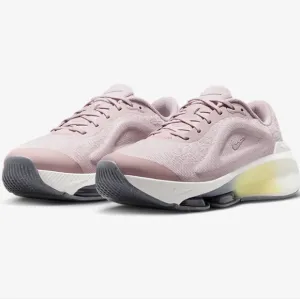 NEW Nike Versair Women's Workout Shoes Size 8