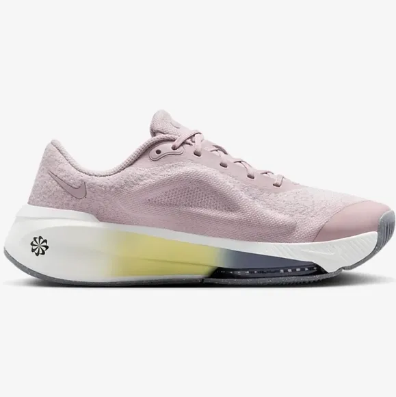 NEW Nike Versair Women's Workout Shoes Size 8