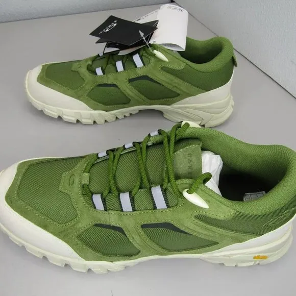NEW OAKLEY Mens Sierra Terrain Athletic Sneaker Running  Hiking Shoe Size 9.5