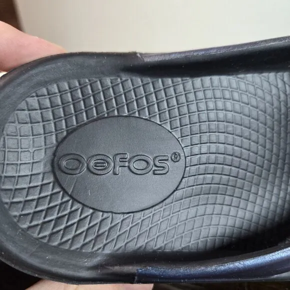 NEW Oofos Oolala Luxe Womens Size 6 Recovery Slip-On Flip Flop Sandal Frost Blue