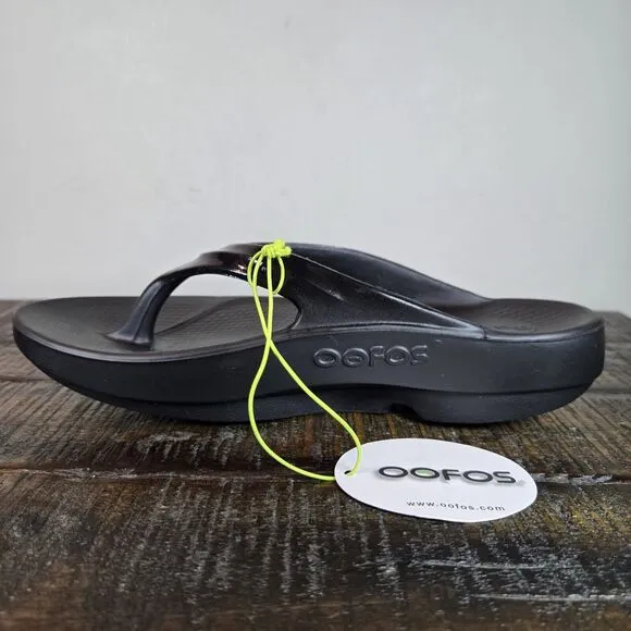 NEW Oofos Oolala Womens Size 6 Recovery Slip-On Comfort Flip Flops Sandals Black