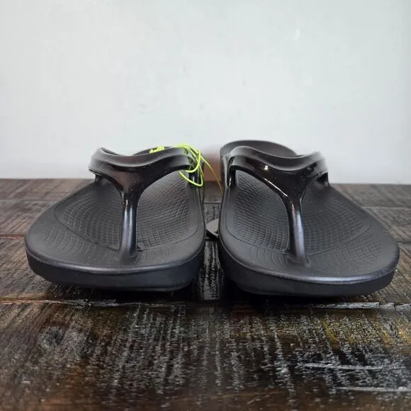 NEW Oofos Oolala Womens Size 6 Recovery Slip-On Comfort Flip Flops Sandals Black