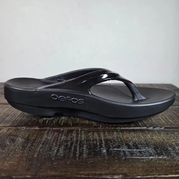 NEW Oofos Oolala Womens Size 6 Recovery Slip-On Comfort Flip Flops Sandals Black