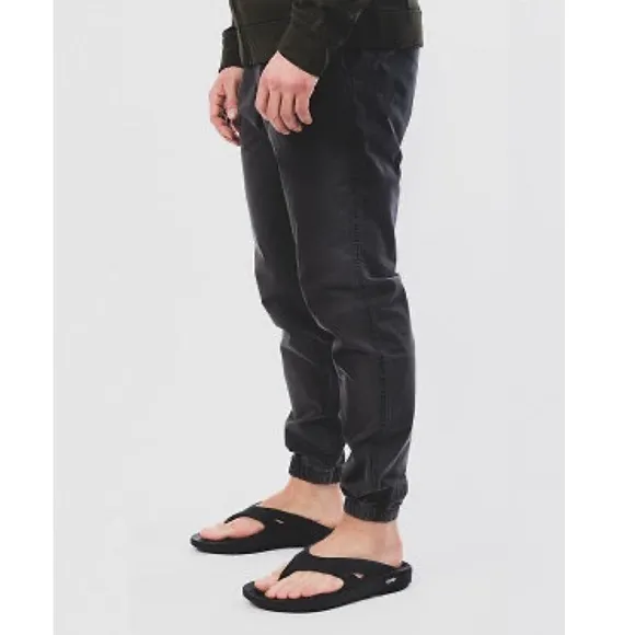 New Oofos Ooriginal Sandals in Black Size 9 Men’s