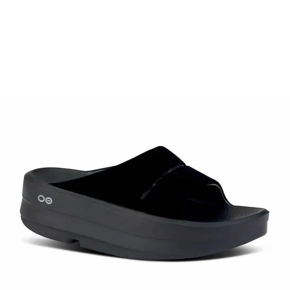 NEW OOFOS women's limited sandals in posh black