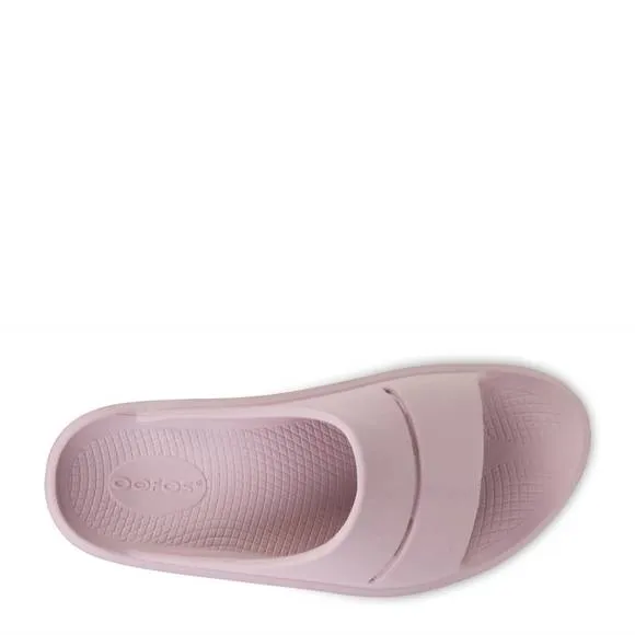 NEW OOFOS women's oomega ooahh sandal in stardust