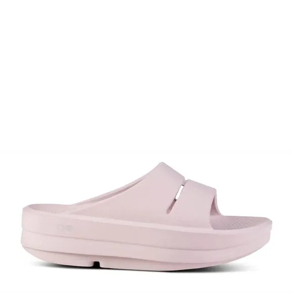 NEW OOFOS women's oomega ooahh sandal in stardust