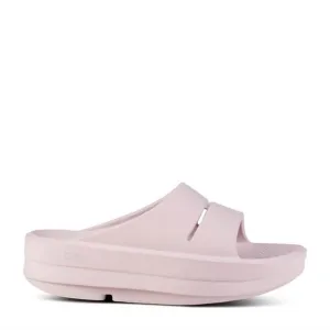 NEW OOFOS women's oomega ooahh sandal in stardust