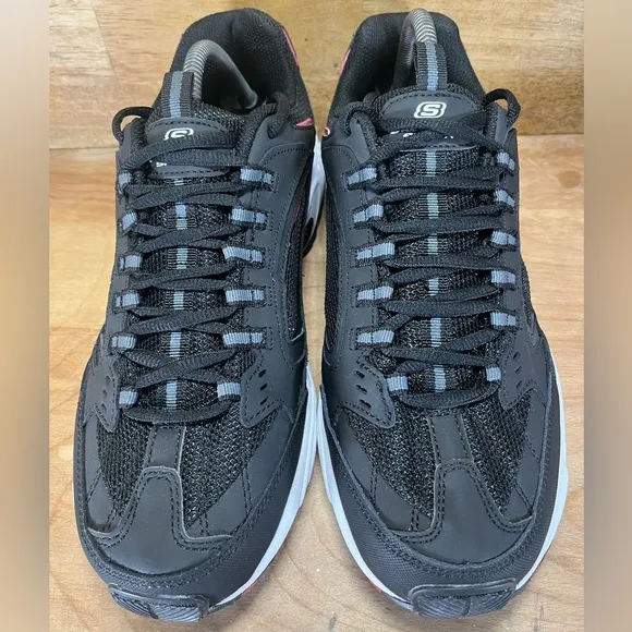 NEW Skechers Stamina Cutback Mens Sz 9 Extra Wide Training Shoes Sneakers Black