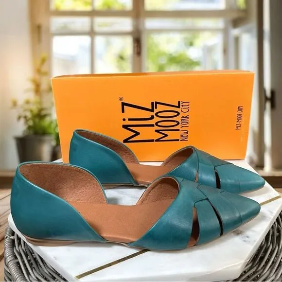 NEW MIZ MOOZ Leather Jade Flats Womens Size 39