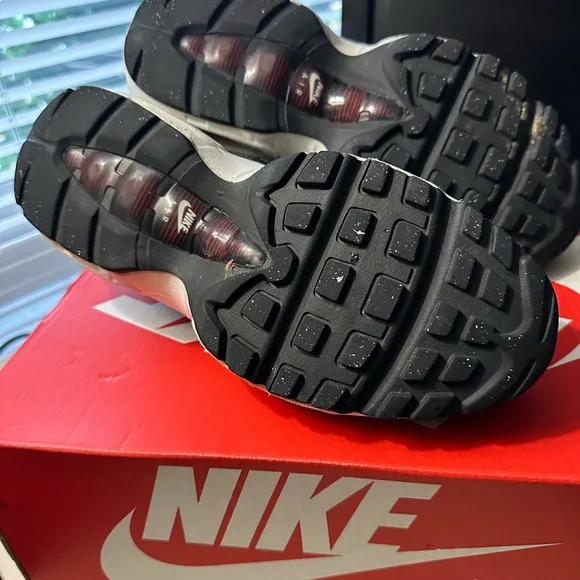 Nike Air Max Big Kids Black and Red Shoes- Size 6Y